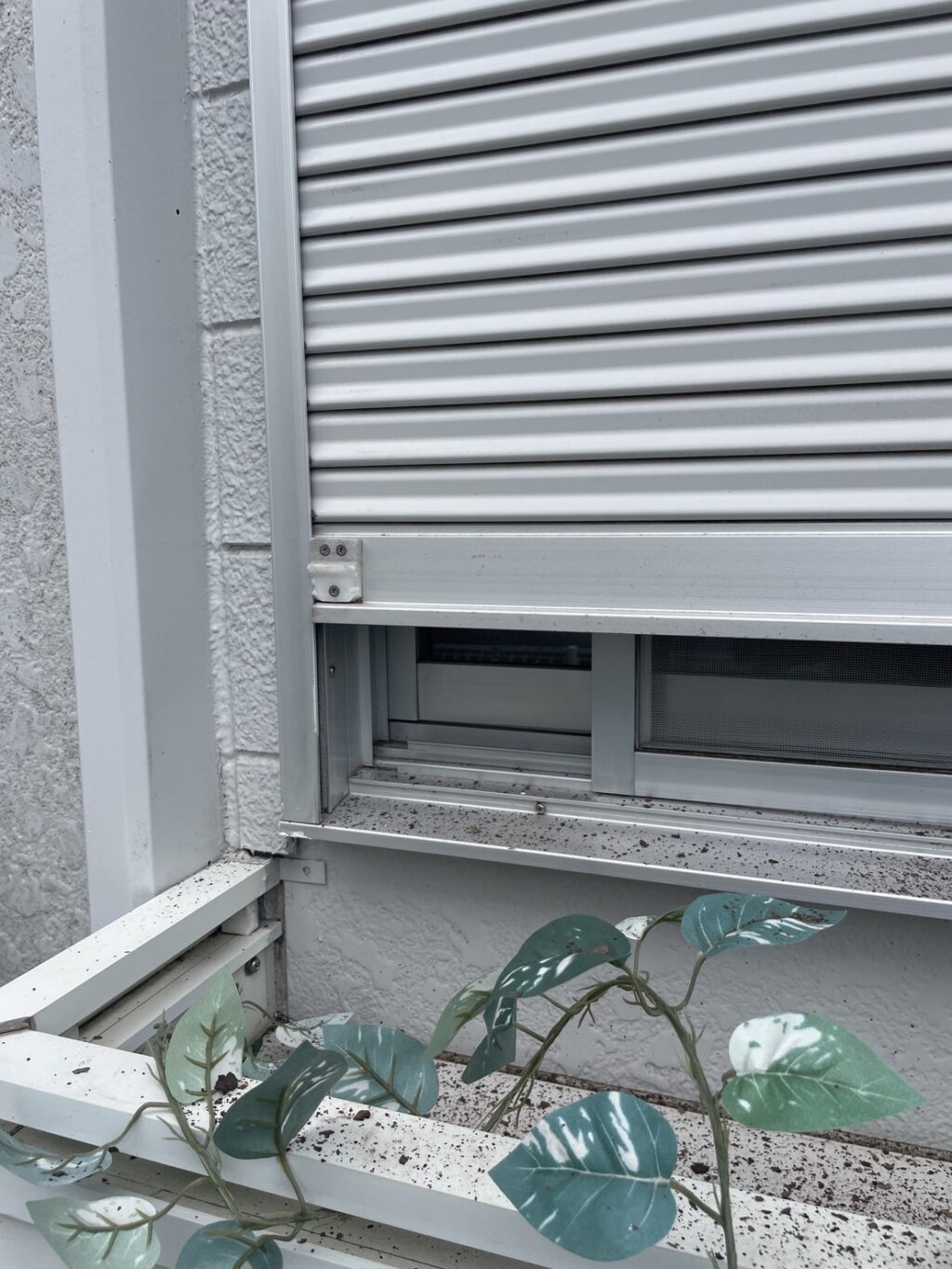 スラット (座板込/紐付き)・スプリングシャフト交換作業の修理事例