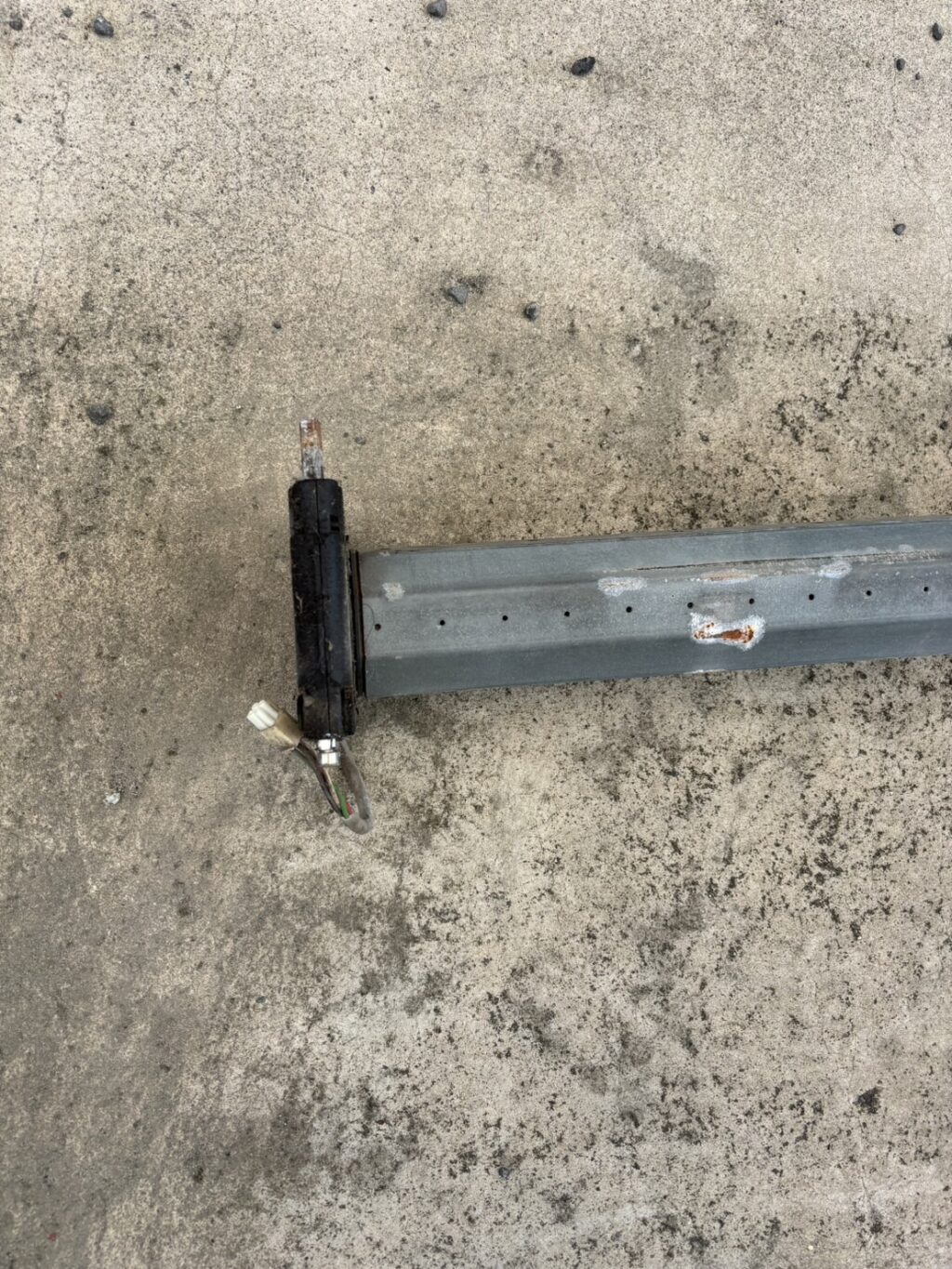 シャッターのリミット調整で動作復旧の修理事例