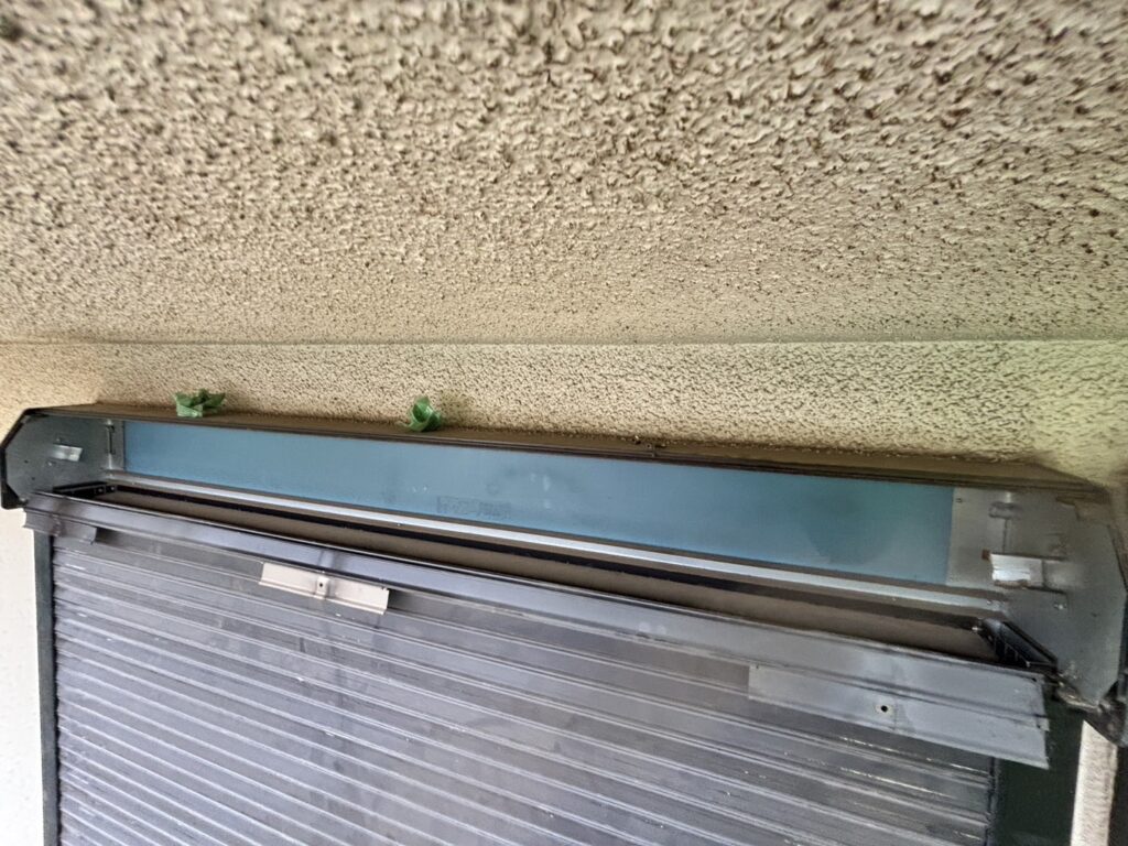 シャッターのバネ・スラット交換の修理事例