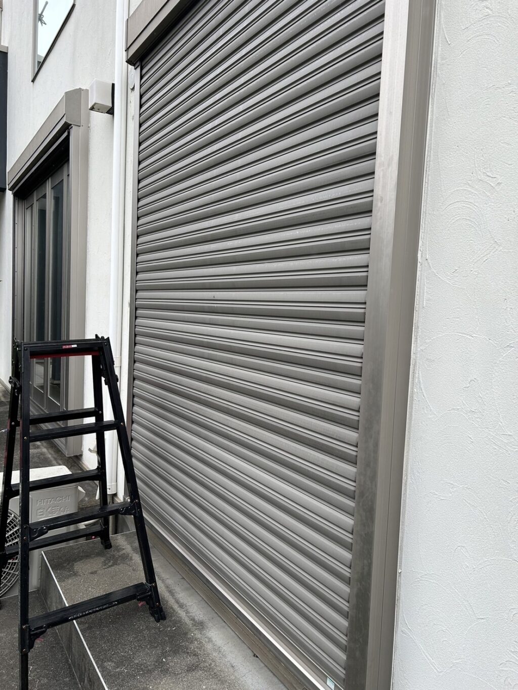 スラットと開閉機の交換工事の修理事例