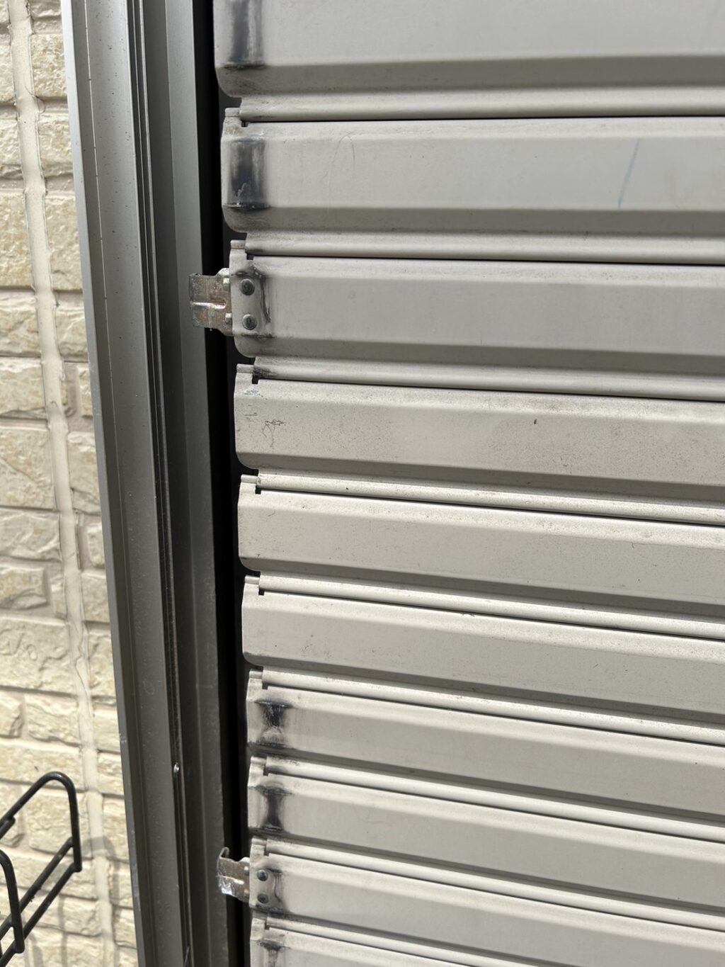 バネ、スラット、鍵受け金具の交換工事の修理事例