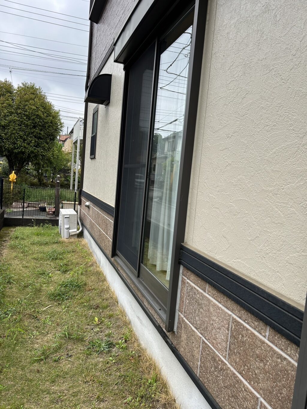 ウッドデッキのシャッター修理対応の修理事例