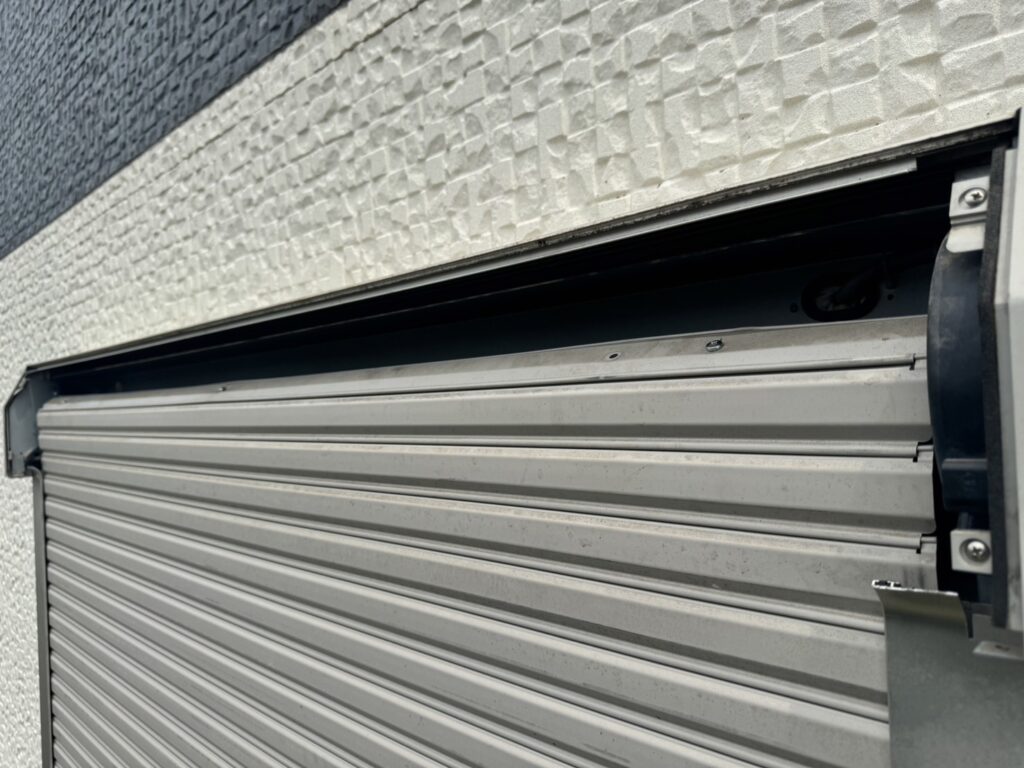 窓用電動シャッター修理対応の修理事例