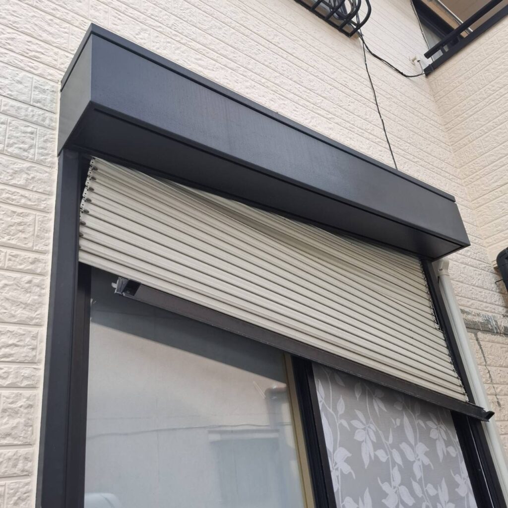 窓電動シャッターの巻き弛み復旧作業の修理事例