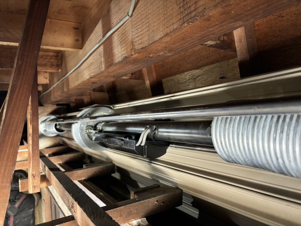 2か所同時のバネ破損を一括交換で対応の修理事例