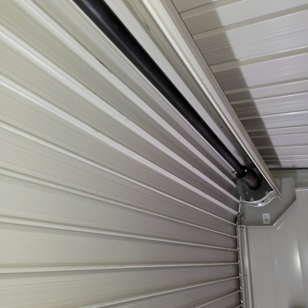 倉庫電動シャッター不具合修理の修理事例