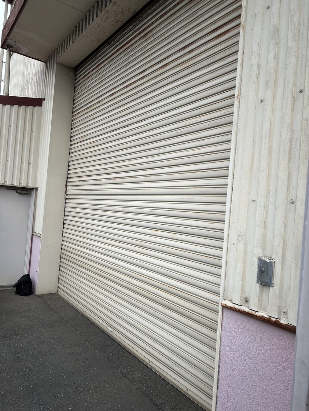 倉庫用電動シャッター開閉機修理（開閉不良対応）の修理事例