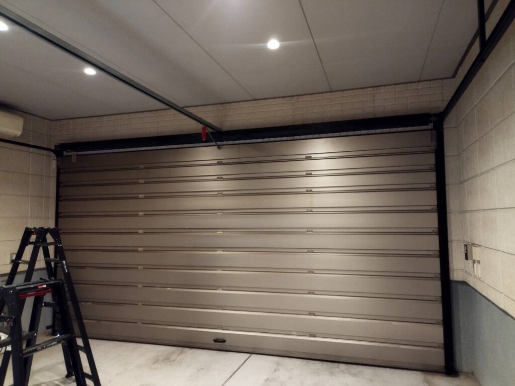 シャフト破損による開閉不良を解消の修理事例