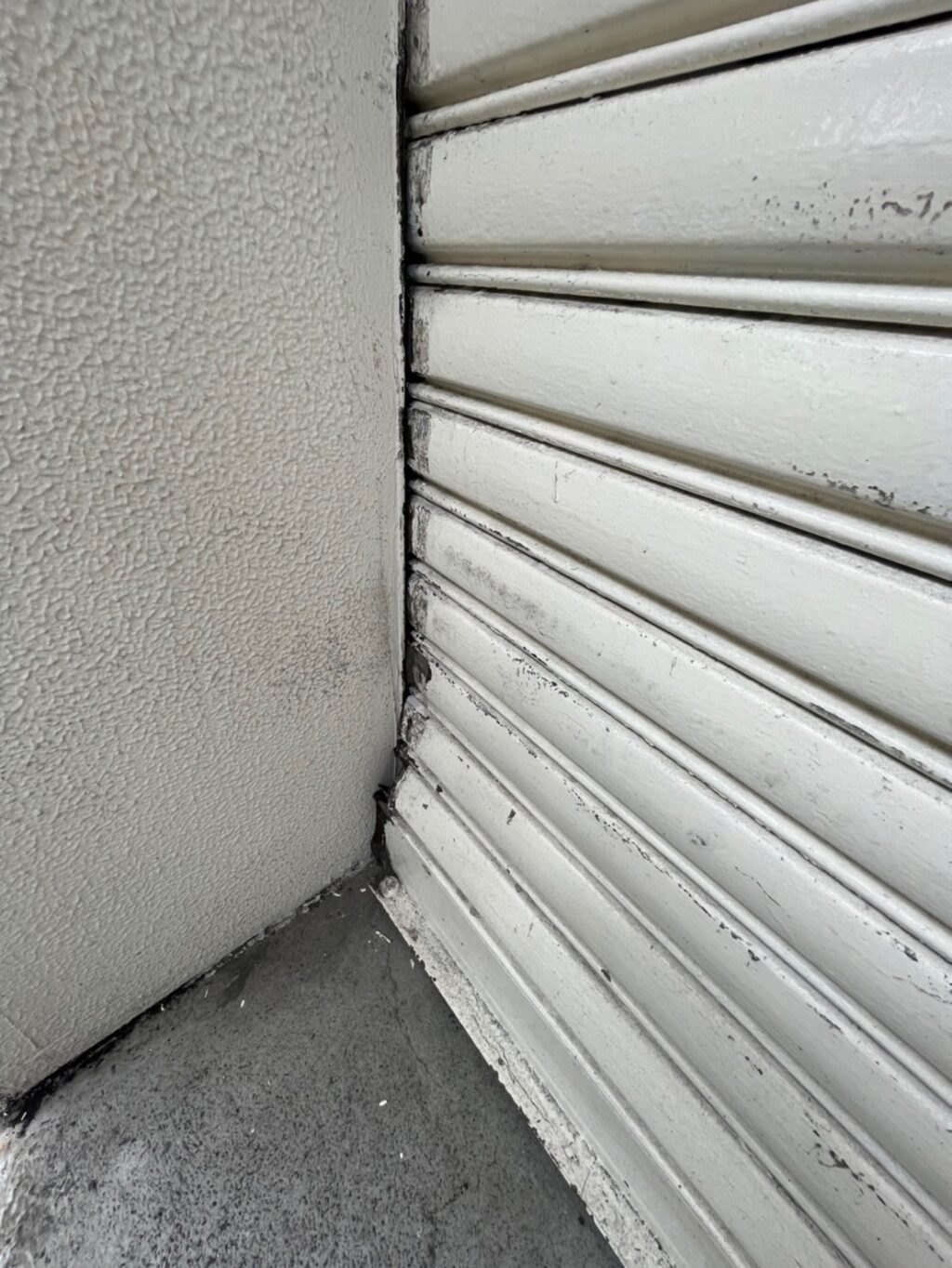 文化シャッター製倉庫シャッターの応急処置の修理事例