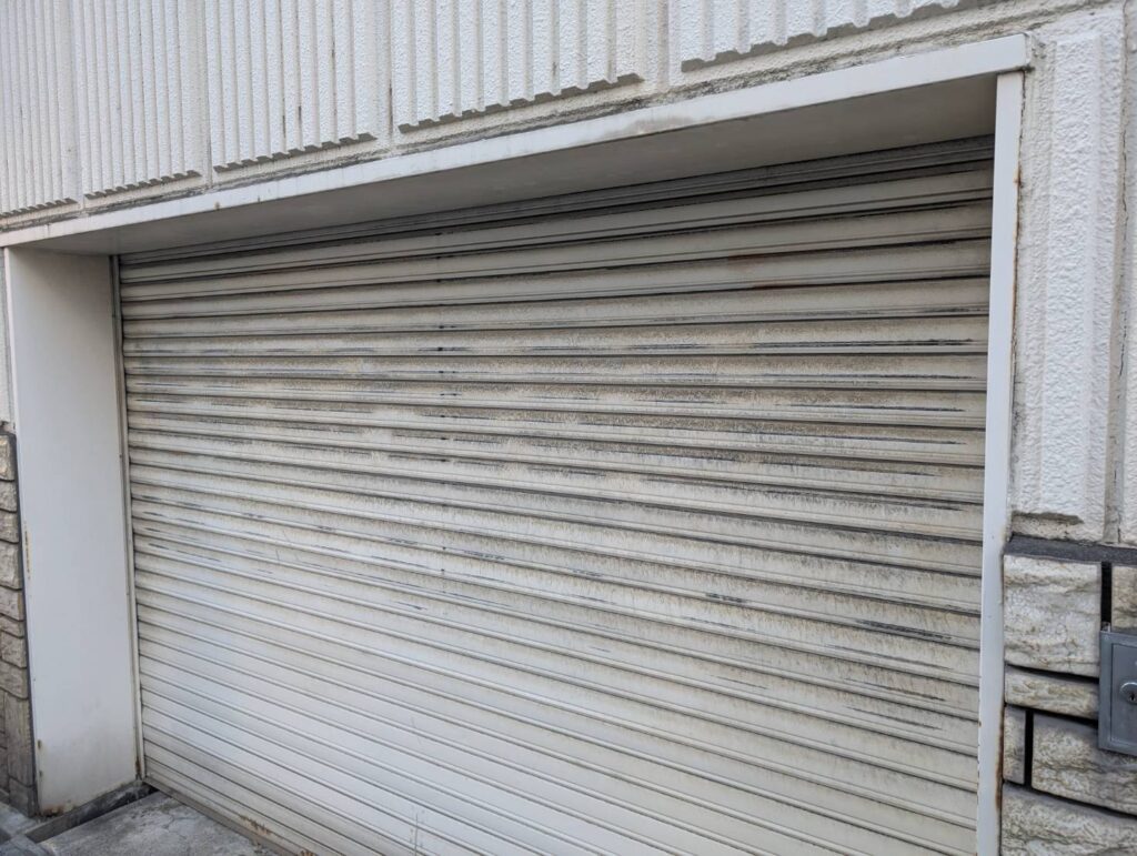 車庫電動シャッターの異音・チェーン不具合修理の修理事例