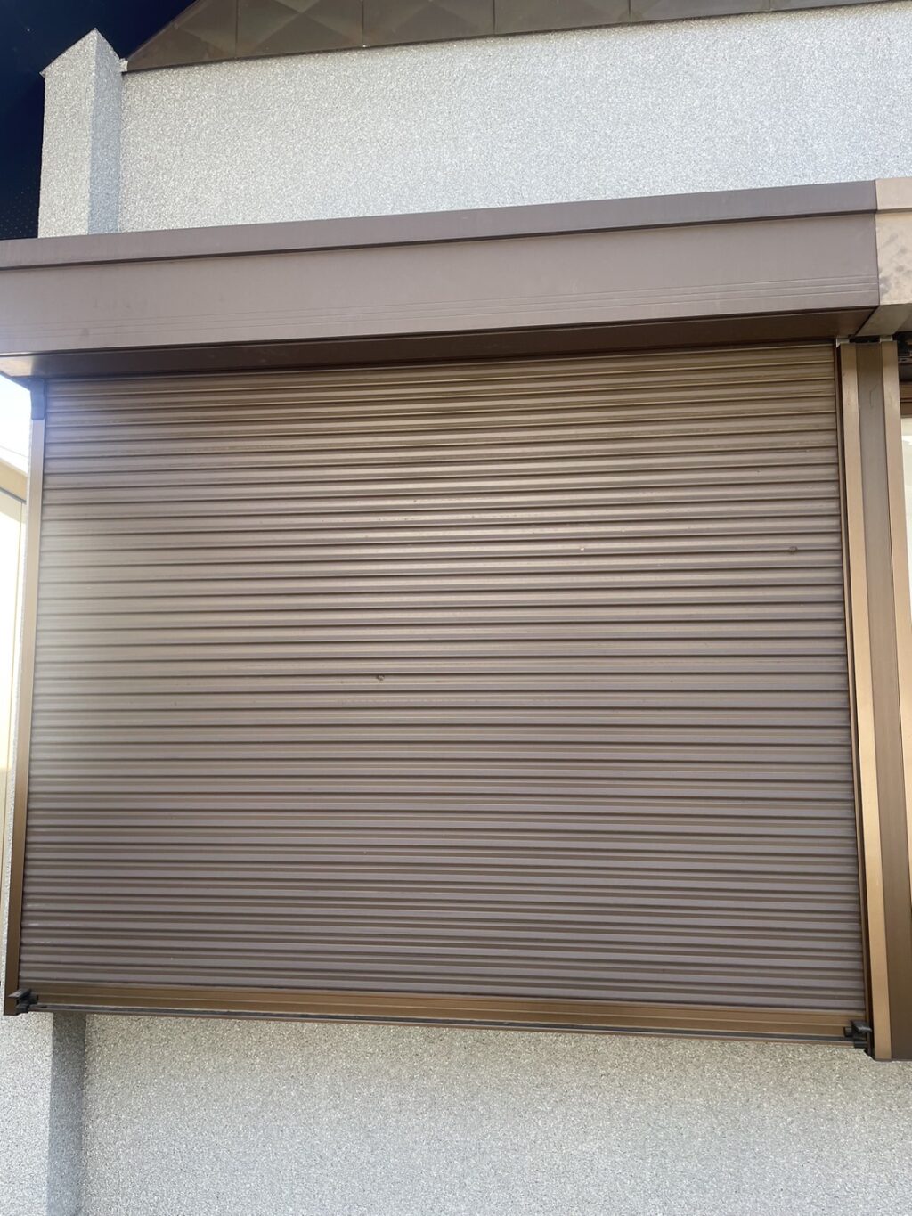 車庫電動シャッター 緊急修理対応｜三和製の修理事例