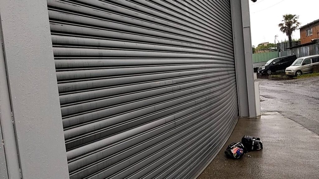 三和製車庫シャッターの応急修理と見積の修理事例