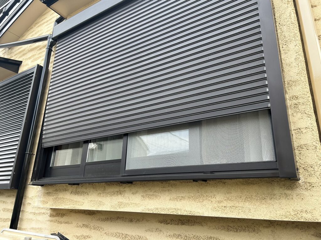 手動シャッター落下故障によるスプリングシャフト交換のお見積り依頼の修理事例