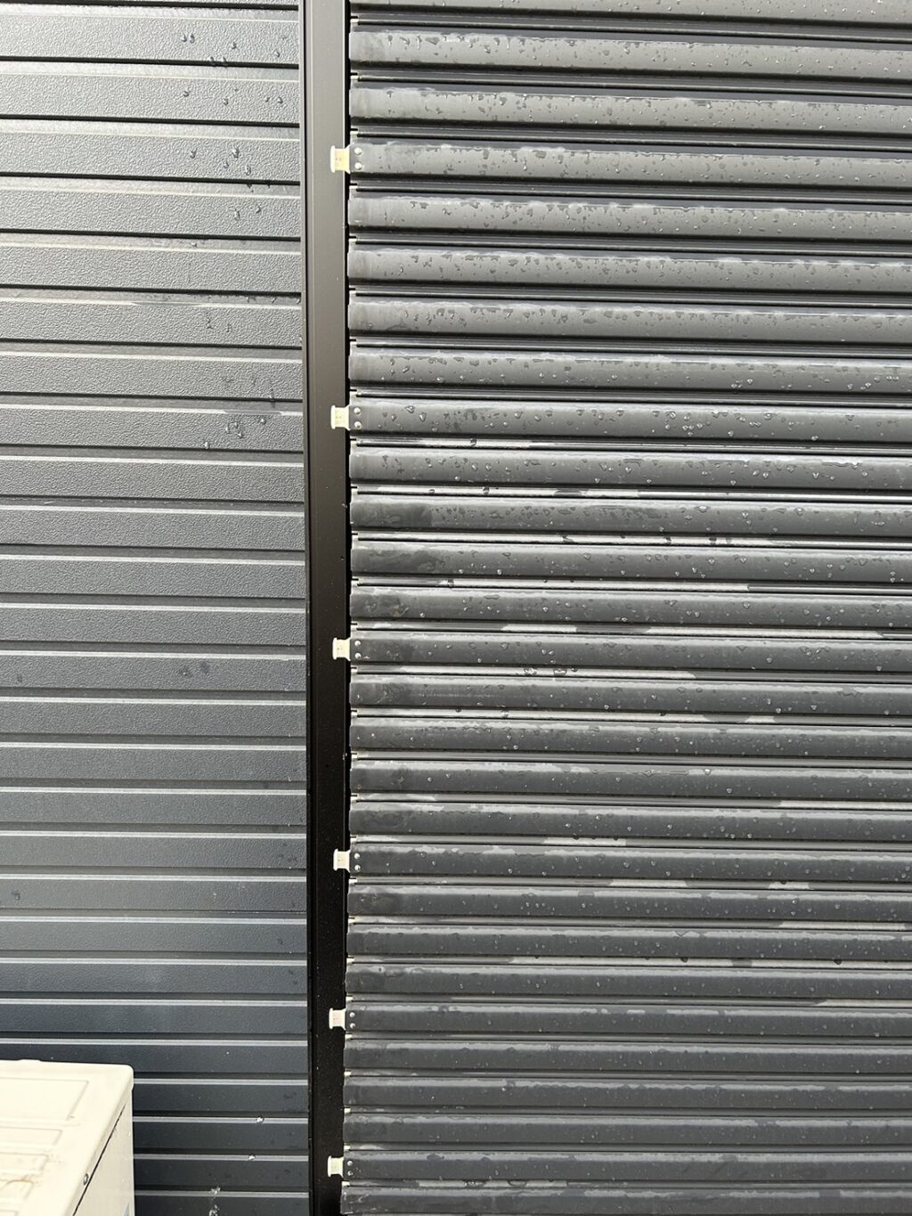 車庫用手動シャッターのメンテナンス対応の修理事例