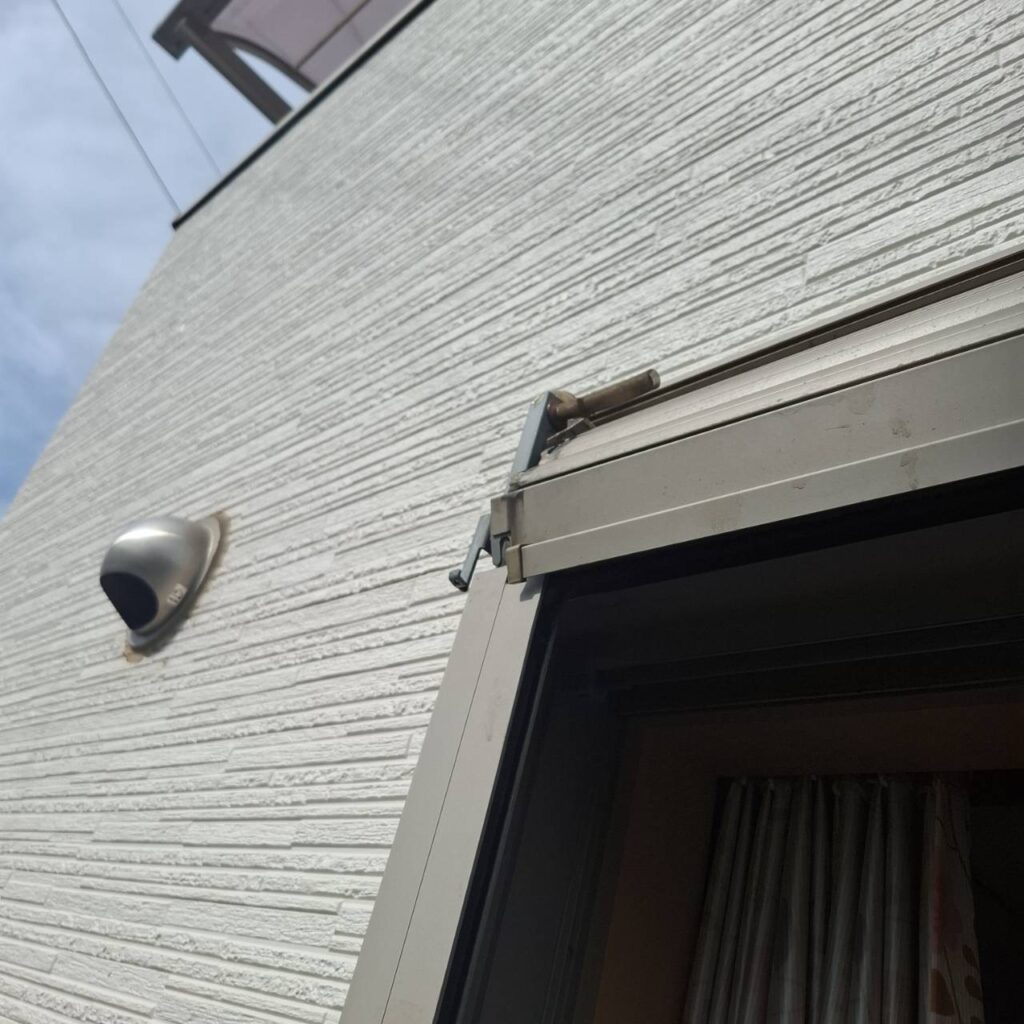 リクシル製 窓シャッターの開閉機交換の修理事例