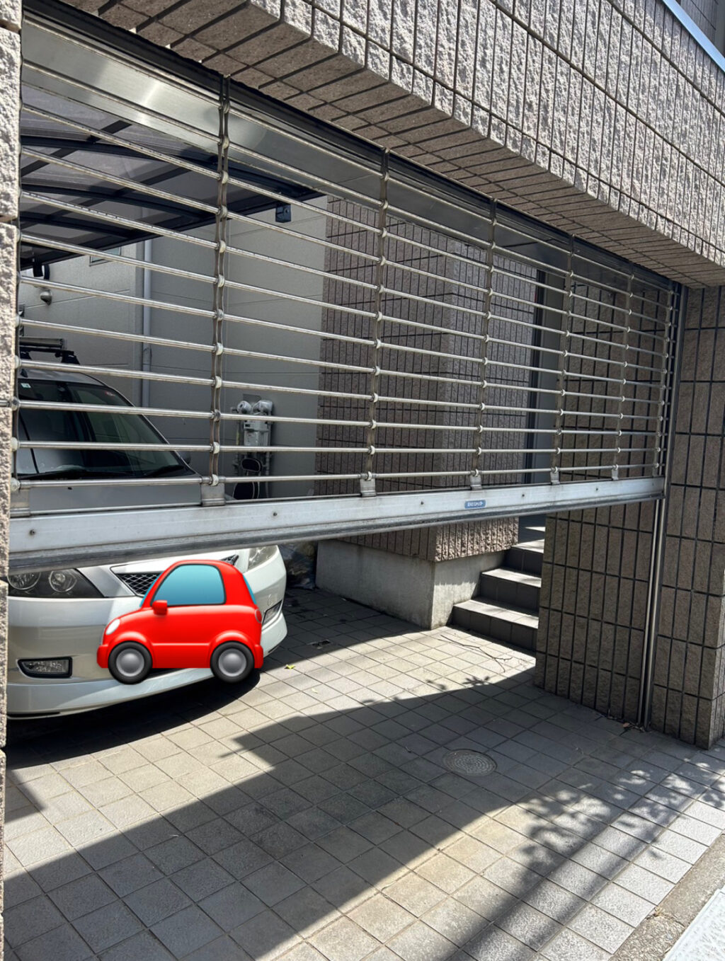 車庫手動シャッターのスラット交換（文化シャッター）の修理事例