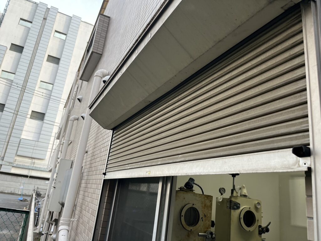 店舗用手動シャッターの鍵紛失による交換対応の修理事例
