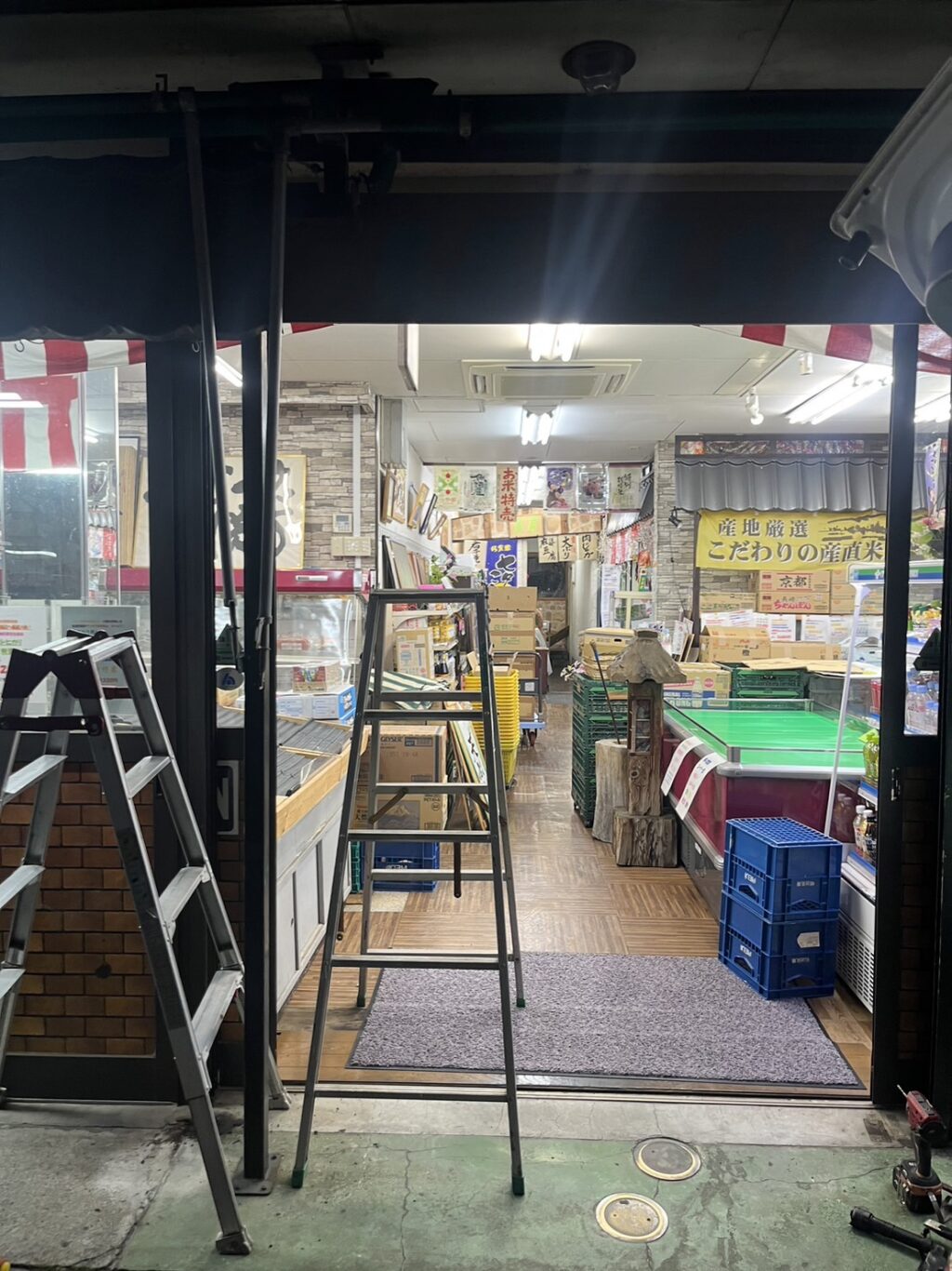 店舗用手動シャッター／スプリングバネ応急調整工事の修理事例