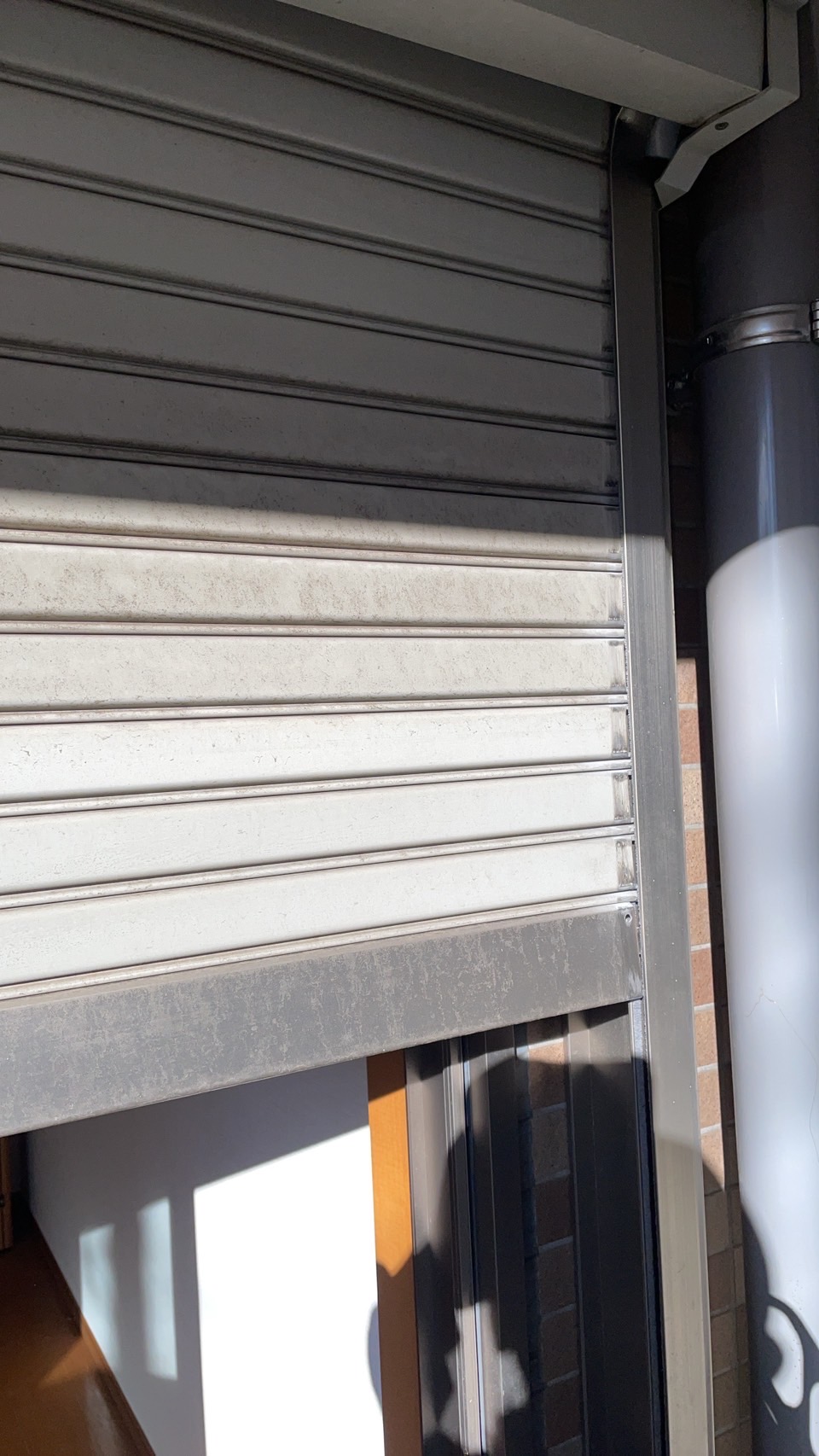 三和製電動窓シャッターの動作不良を調整で改善の修理事例