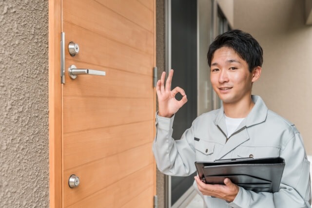 シャッターが開かないときは無理に動かさず修理業者へ相談しよう