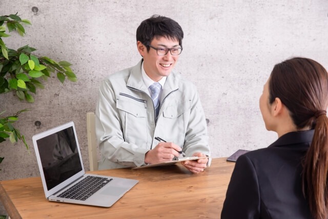 シャッターが外れたときは自分で直すか業者に依頼するか判断する